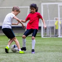 Футбол - это любимая игра всех ребят!