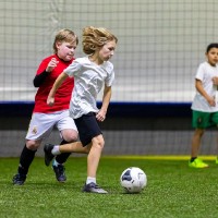 Футбол - это любимая игра всех ребят!