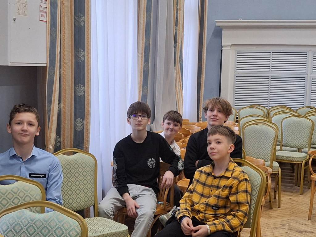 PHOTO-2025-04-28-16-20-13 PHOTO-2025-04-28-16-20-13